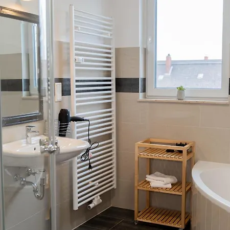Moderne Apartments City Stadtnah -Junik Apartments Duisburg Room photo